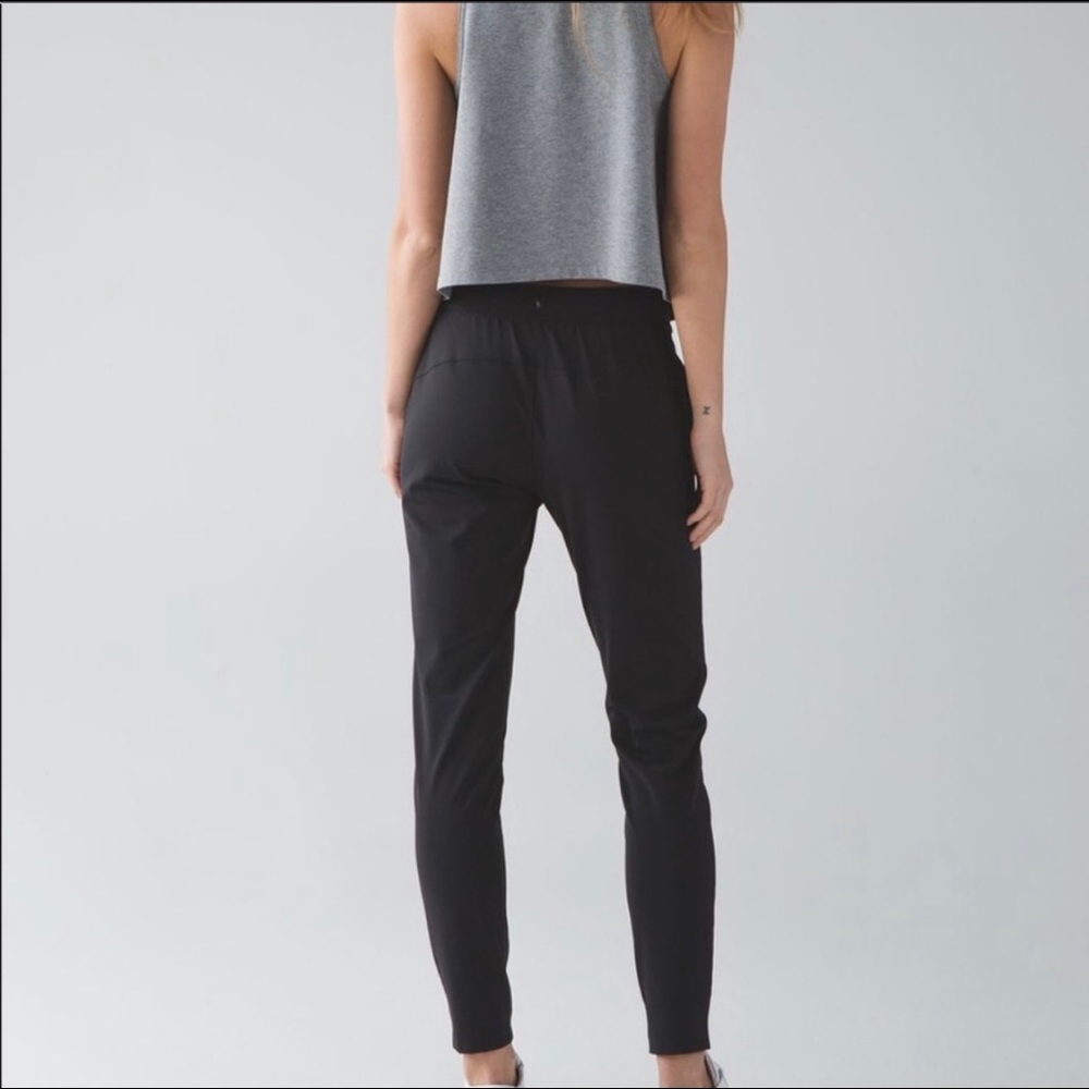 Lululemon Dropt Jogger Pants Size 2